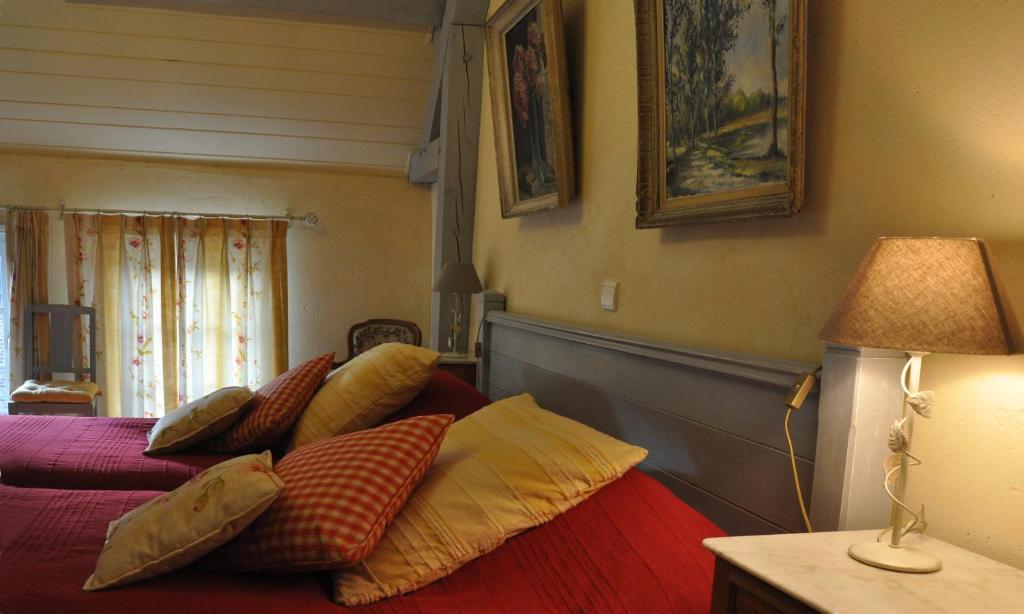 Grange De La Herde Panzió Camon  Szoba fotó